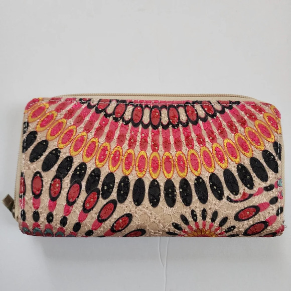 Peacock Strut Multicolored Zip Around Wallet Credit Card Organizer By 2 Chic - Picture 4 of 13